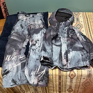 DOPE Ski Jacket and Pants Set (Women’s Small)